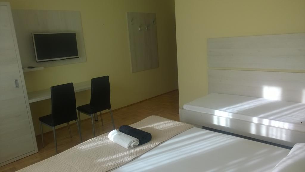 Rooms & Apartments Blue Beach Водице Номер фото